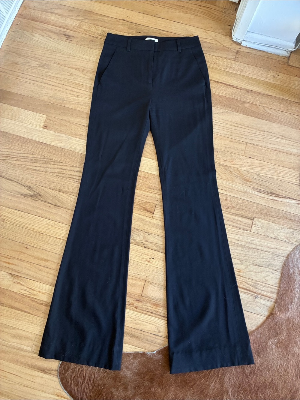 L'AGENCE Black flared Dress Pants high rise size small